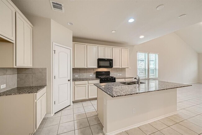 Building Photo - 303 Duroc Dr