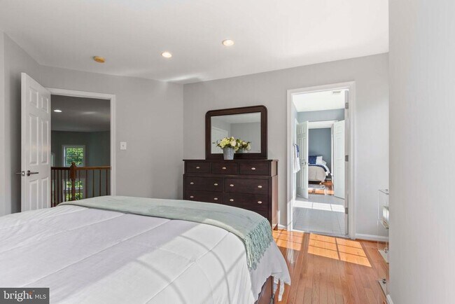 Building Photo - 12980 Highland Oaks Ct