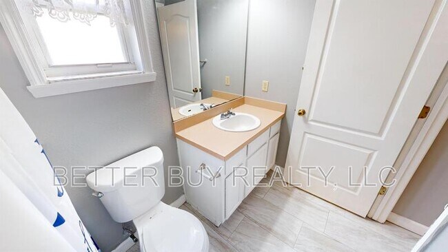 Building Photo - 21 Palermo Ln