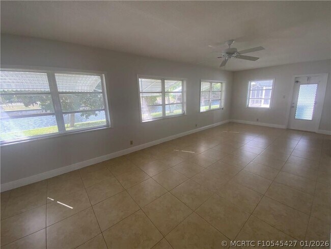 Building Photo - 7104 NW 70th St