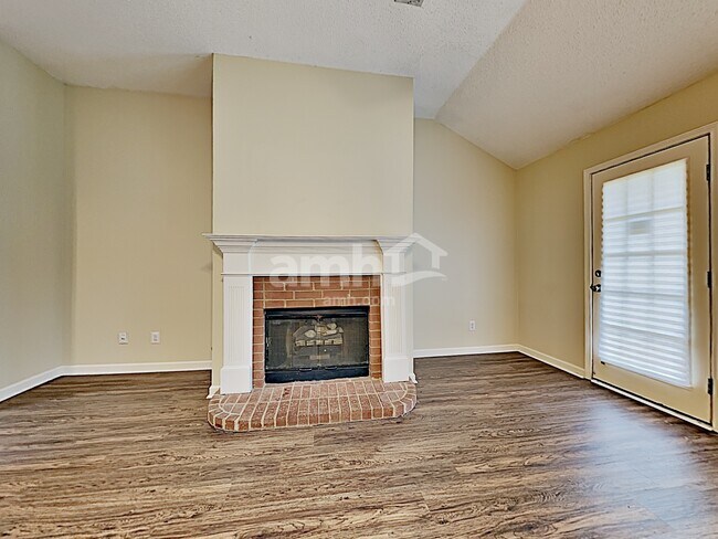 Building Photo - 9289 Oakengate Cove