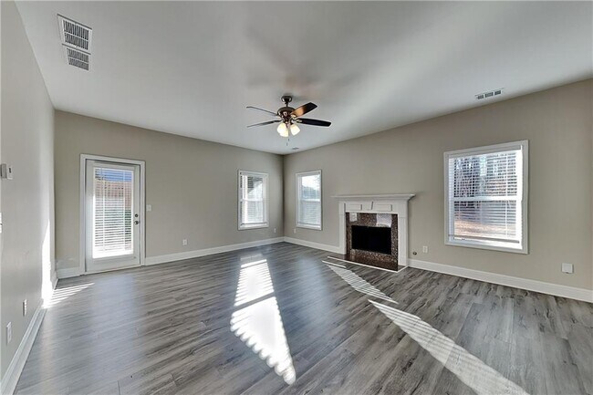 Building Photo - 227 Brightondale Blvd