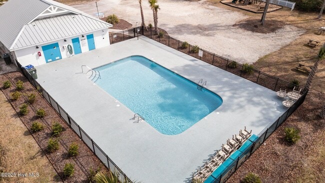 Building Photo - 204 N Brig Dr
