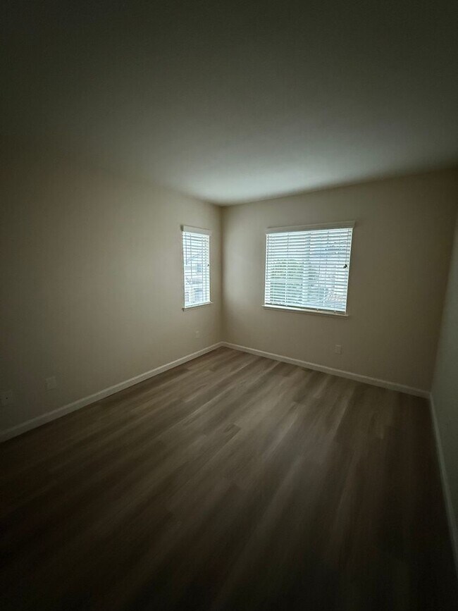 Building Photo - Travis School District