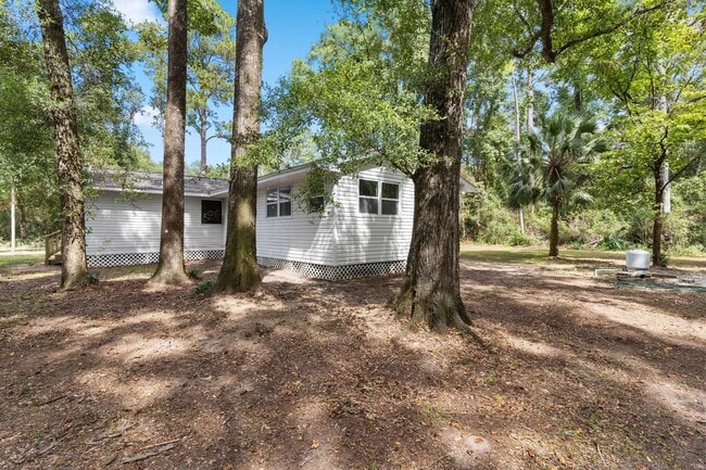 Building Photo - 129 Sioux Trail