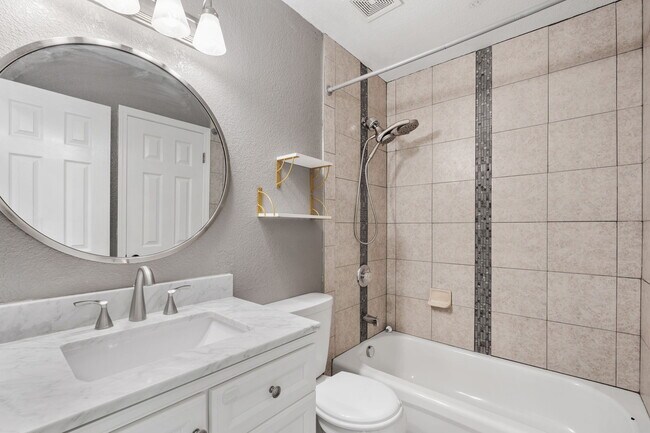 Building Photo - 5164 Fennel Dr