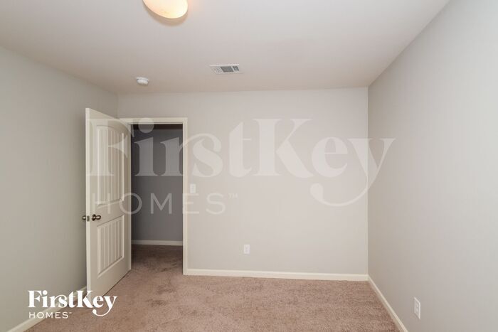 Building Photo - 11462 Walden Trce