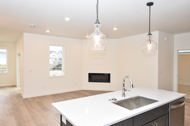 Electric fireplace - 6706 71st Ave S