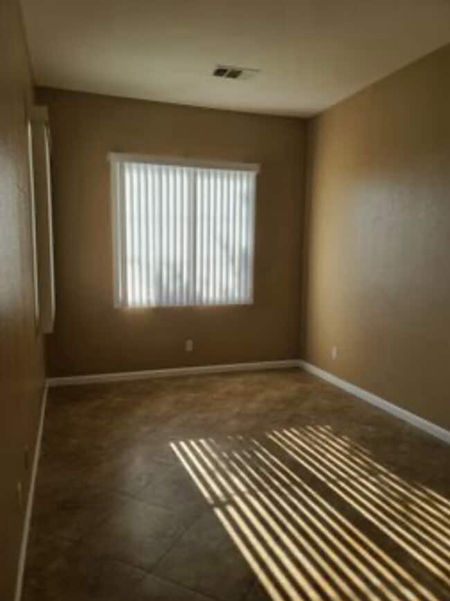 Building Photo - 13798 Oasis Dr