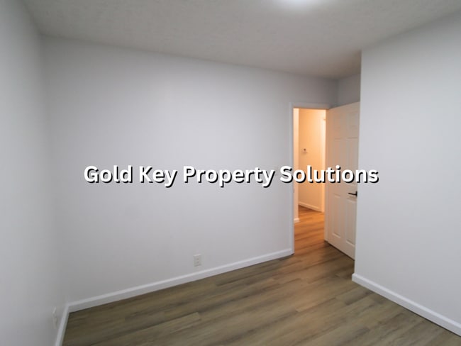 Building Photo - Updated 3 BR 1 BA House in Muncie