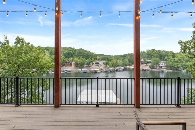 Building Photo - 24 Mimosa Rd