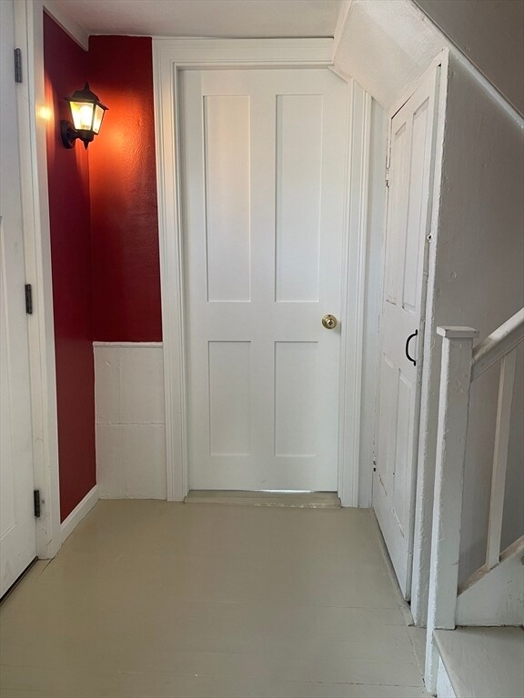 Building Photo - 10 Palfrey Ct