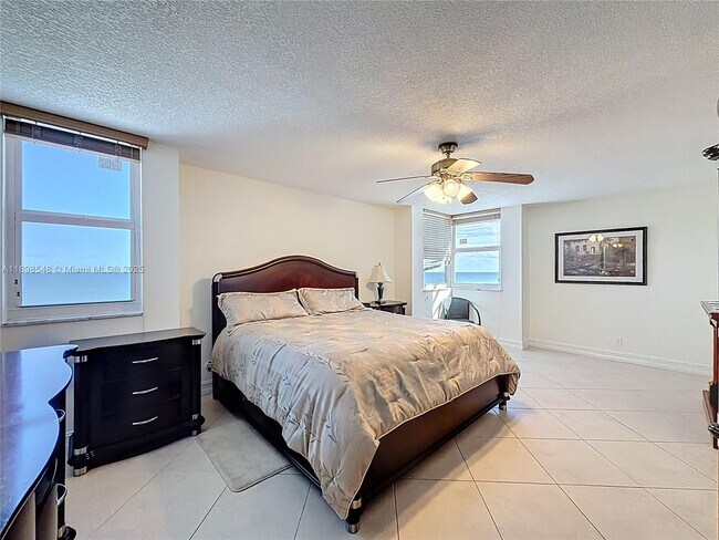 Building Photo - 1890 S Ocean Dr