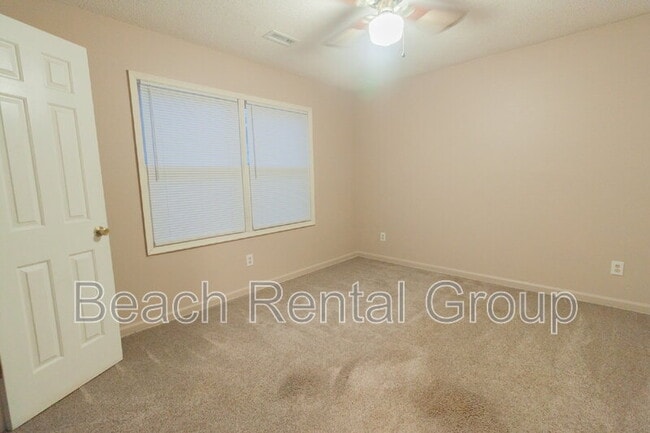 Building Photo - 1335 Melanie Ln