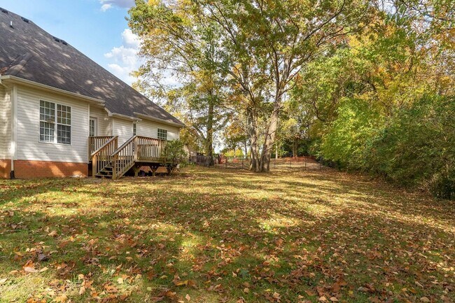 Building Photo - 107 Havenwood Ct