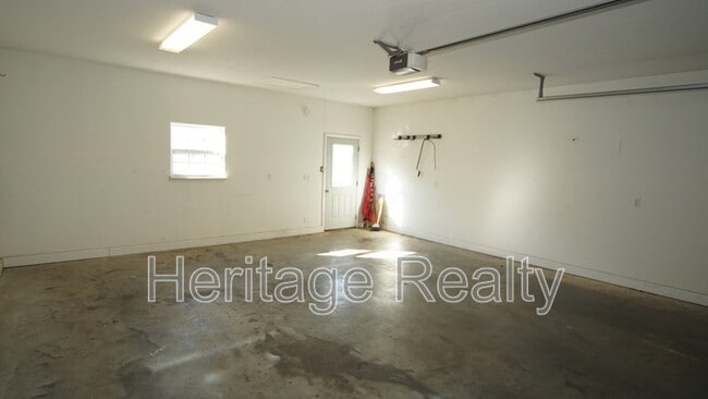 Building Photo - 3006 Franklin Ave