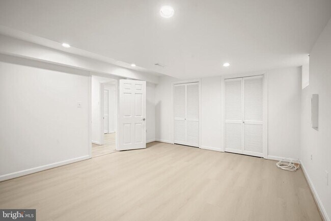 Building Photo - 7109 Radnor Rd