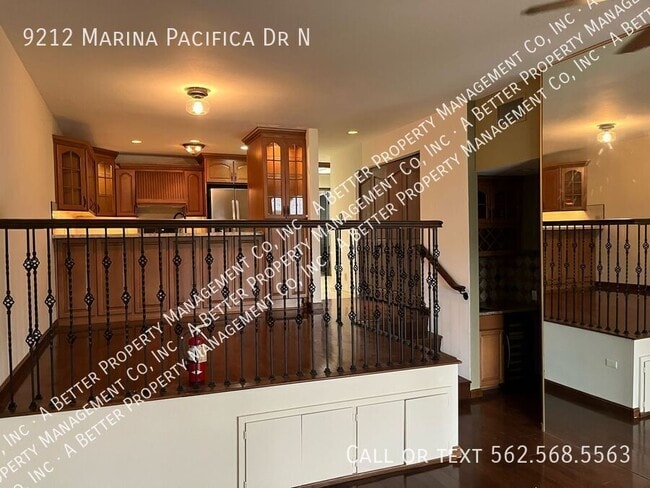 Building Photo - 9212 Marina Pacifica Dr N