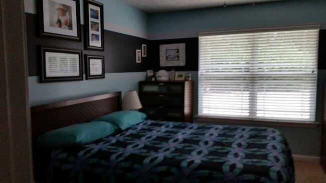 Building Photo - Charming Single Story Brick Home