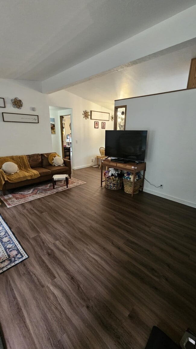 Building Photo - 8738 Boxwood Ct SE