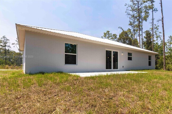 Building Photo - 2006 Rosa Ct