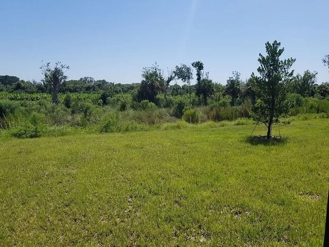 Building Photo - Beautiful 3 bedroom 2 bath home located in a quiet neighborhood