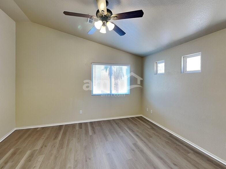 Building Photo - 6215 Van Eps Ct
