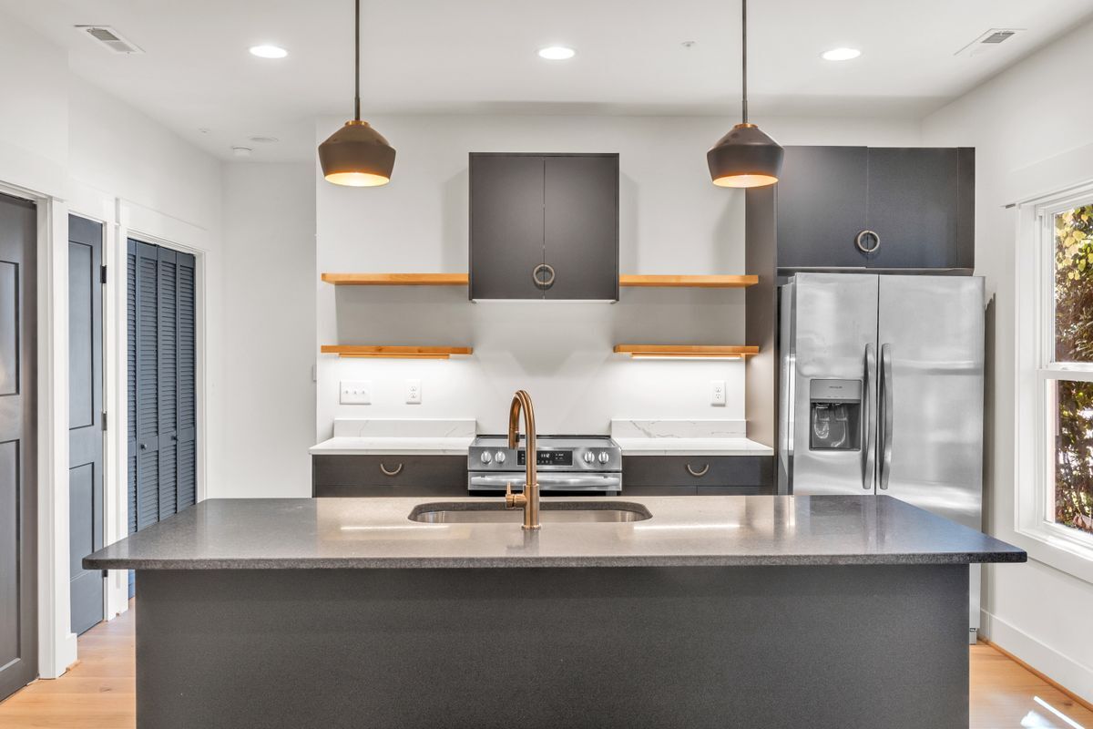 Building Photo - 4115 4th Ave S