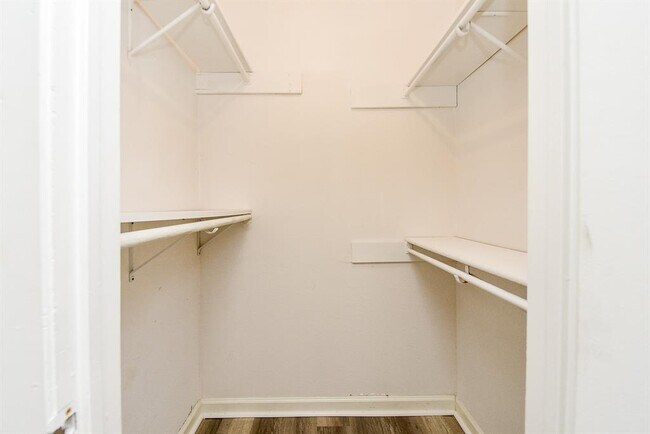 Building Photo - 15222 Morning Dove Dr