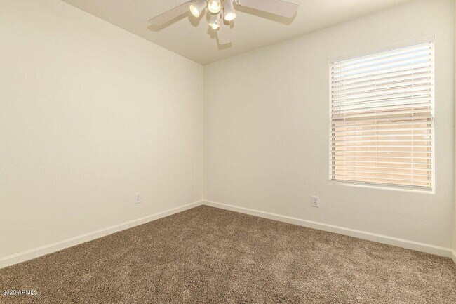 Building Photo - 6444 W Tonto Dr