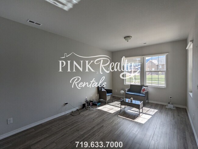 Building Photo - 19 N Raven Mine Dr