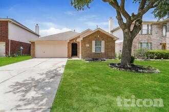 Building Photo - 29418 Fox River Dr