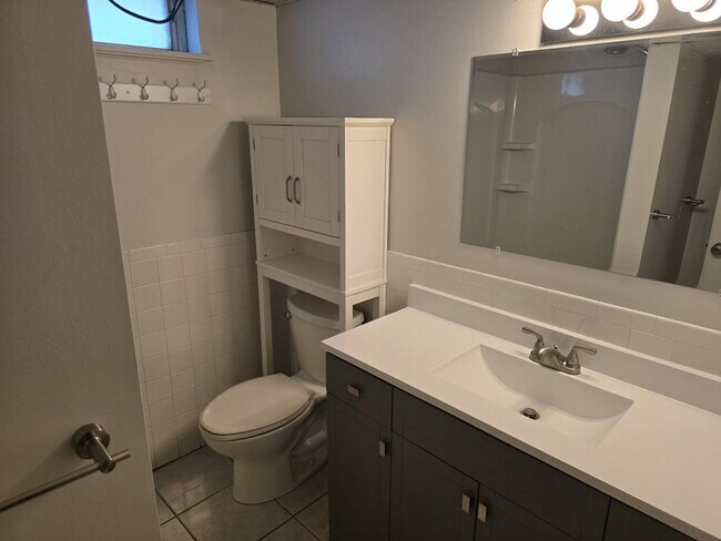 Building Photo - 1403 NE 75th St