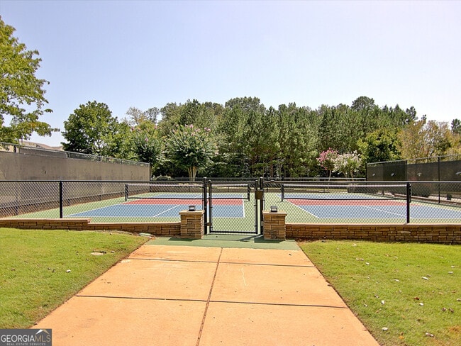 Building Photo - 155 Colonial Ct