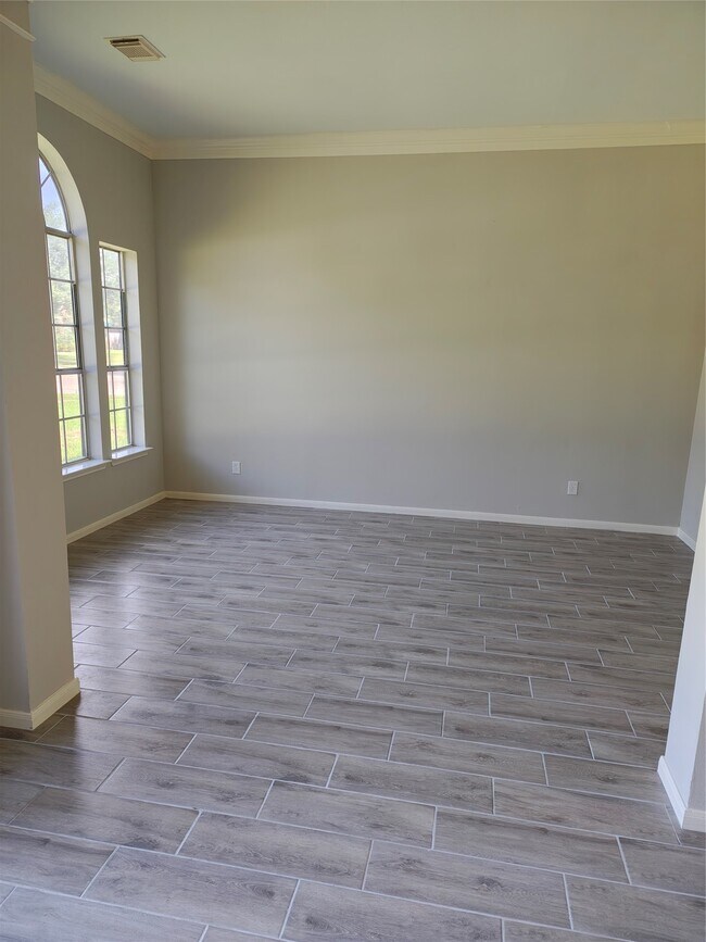 Building Photo - 1301 Blueberry Ln