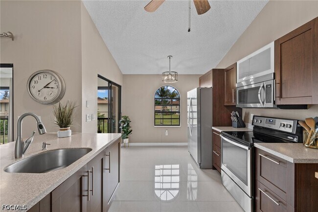 Building Photo - 9597 Halyards Ct