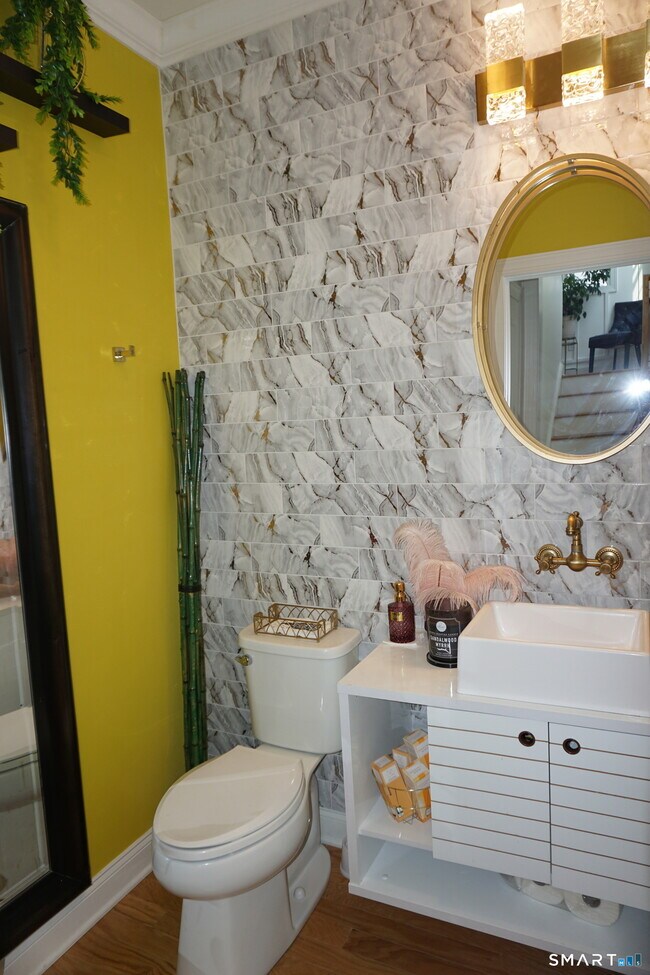 Building Photo - 127 Brentwood Cir