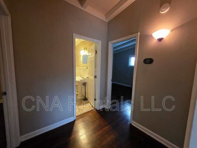 Building Photo - 3659 Ashwood Dr SE