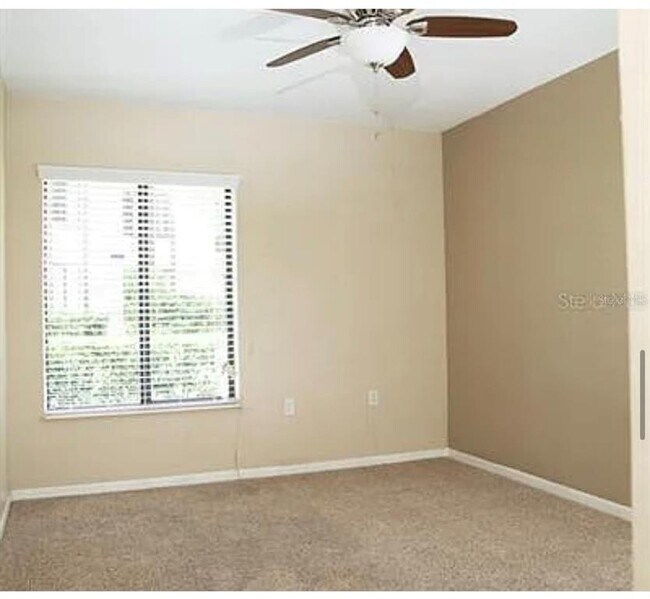 Building Photo - 1724 Pine Ridge Way W