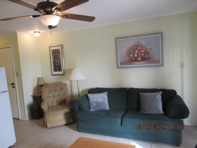 Building Photo - 3938 Surfside Blvd