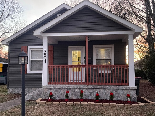 Building Photo - 381 Leeland Ave