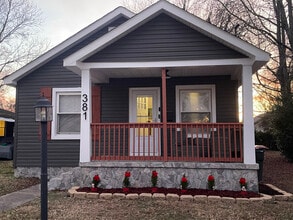 Building Photo - 381 Leeland Ave