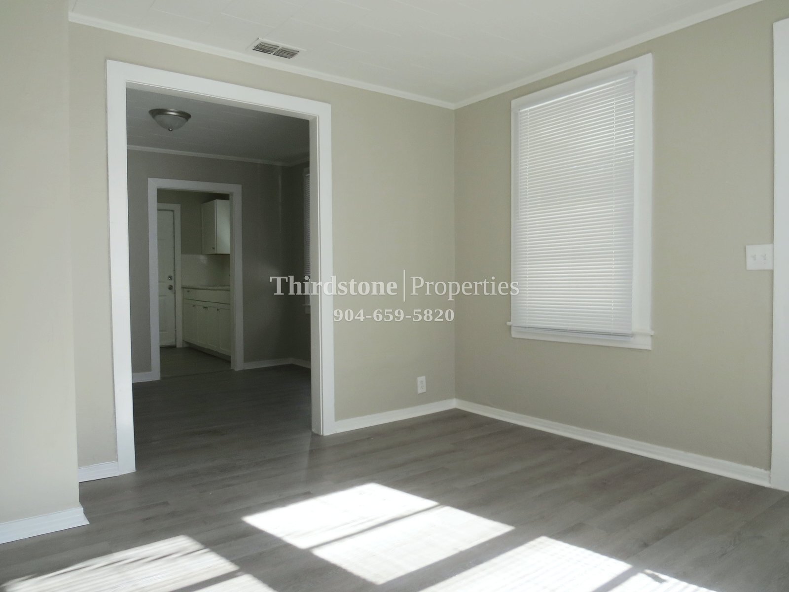 Building Photo - 2913 W 2nd St