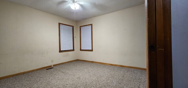 Bedroom 1 - 511 S Bell Ave