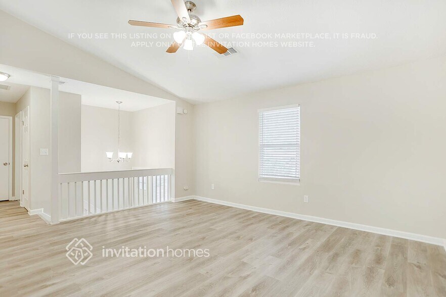 Building Photo - 5539 Petite Ct