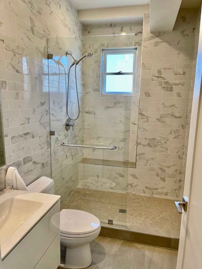 Building Photo - 1740 Broadway