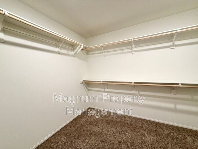 Building Photo - 31356 Sycamore Leaf Dr