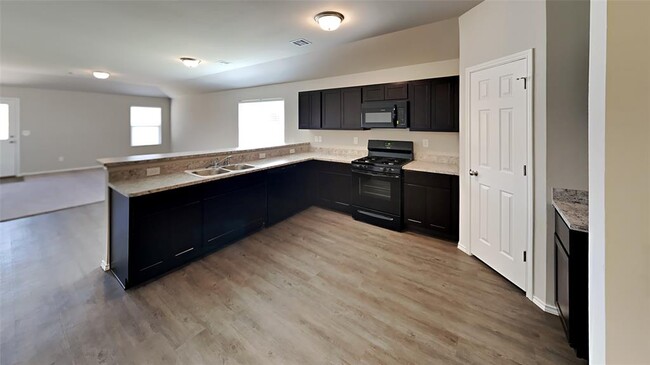 Building Photo - 9920 Rattlesnake Ln