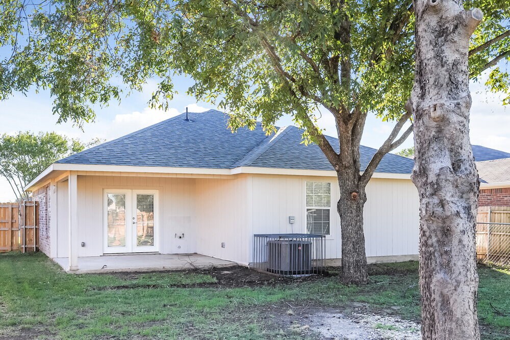 Building Photo - 802 Pangburn St