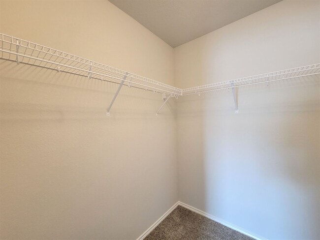 Building Photo - Beautiful two story home in Highland Farms!